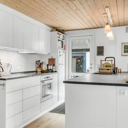 Milan - 250m To The Fjord By Interhome Feriehus *